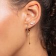 Boucles d&#39;oreilles grimpante blanche pierres or de la collection Charming Collection dans la boutique en ligne de THOMAS SABO