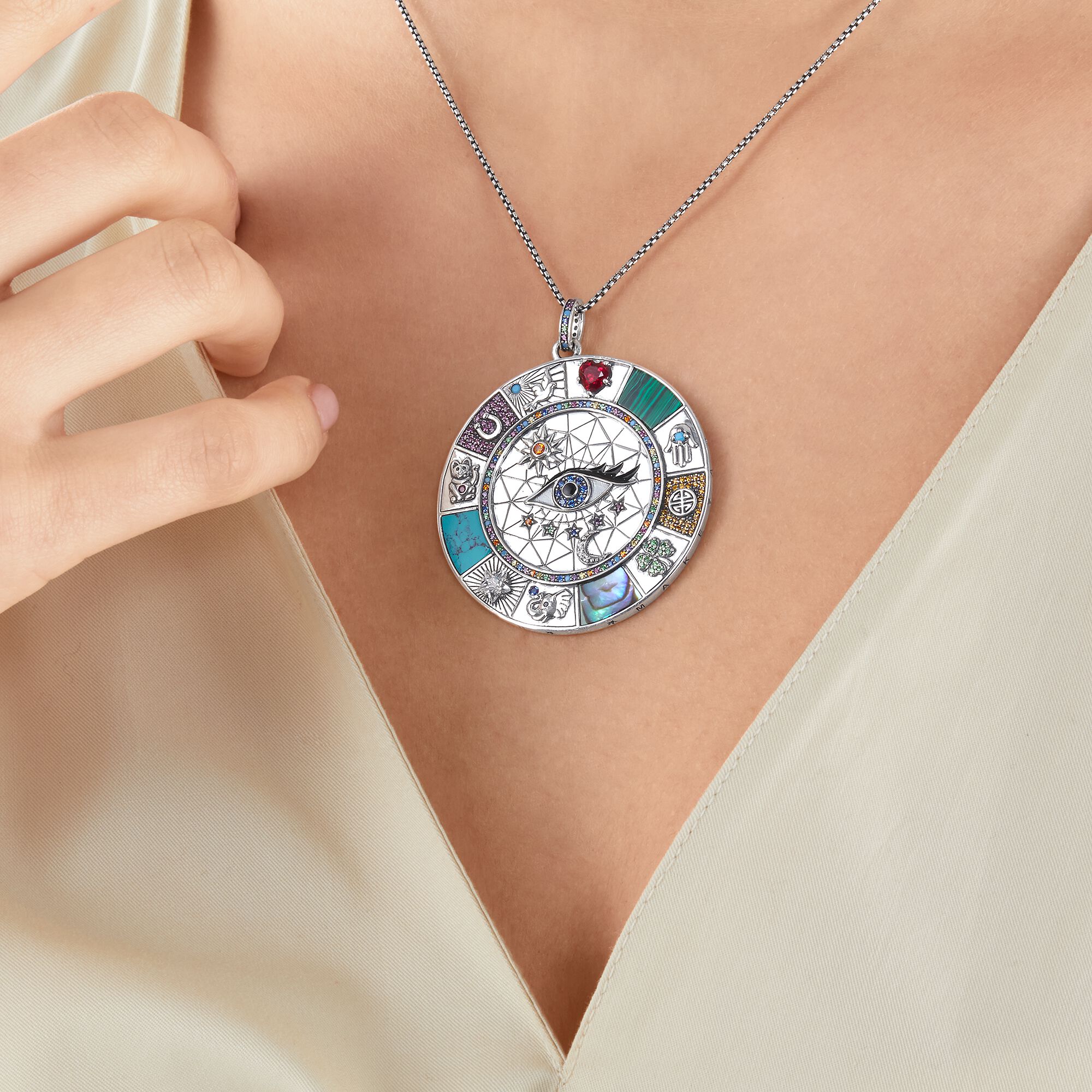 Quels sont les pendentifs qui portent chance? (9 symboles porte-bonheu –  Amour & Bijoux