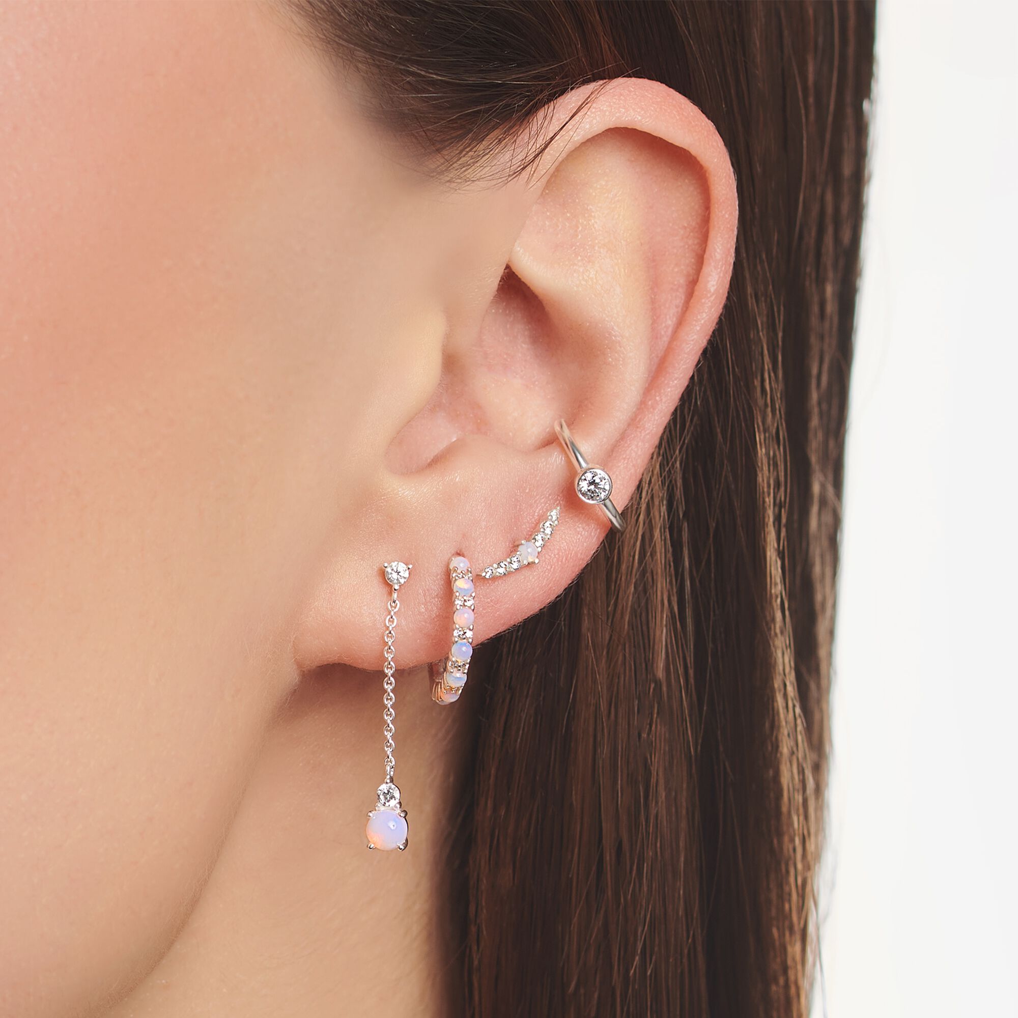 Schmuckset Ear Candy opalfarbene Steine silber aus der  Kollektion im Online Shop von THOMAS SABO