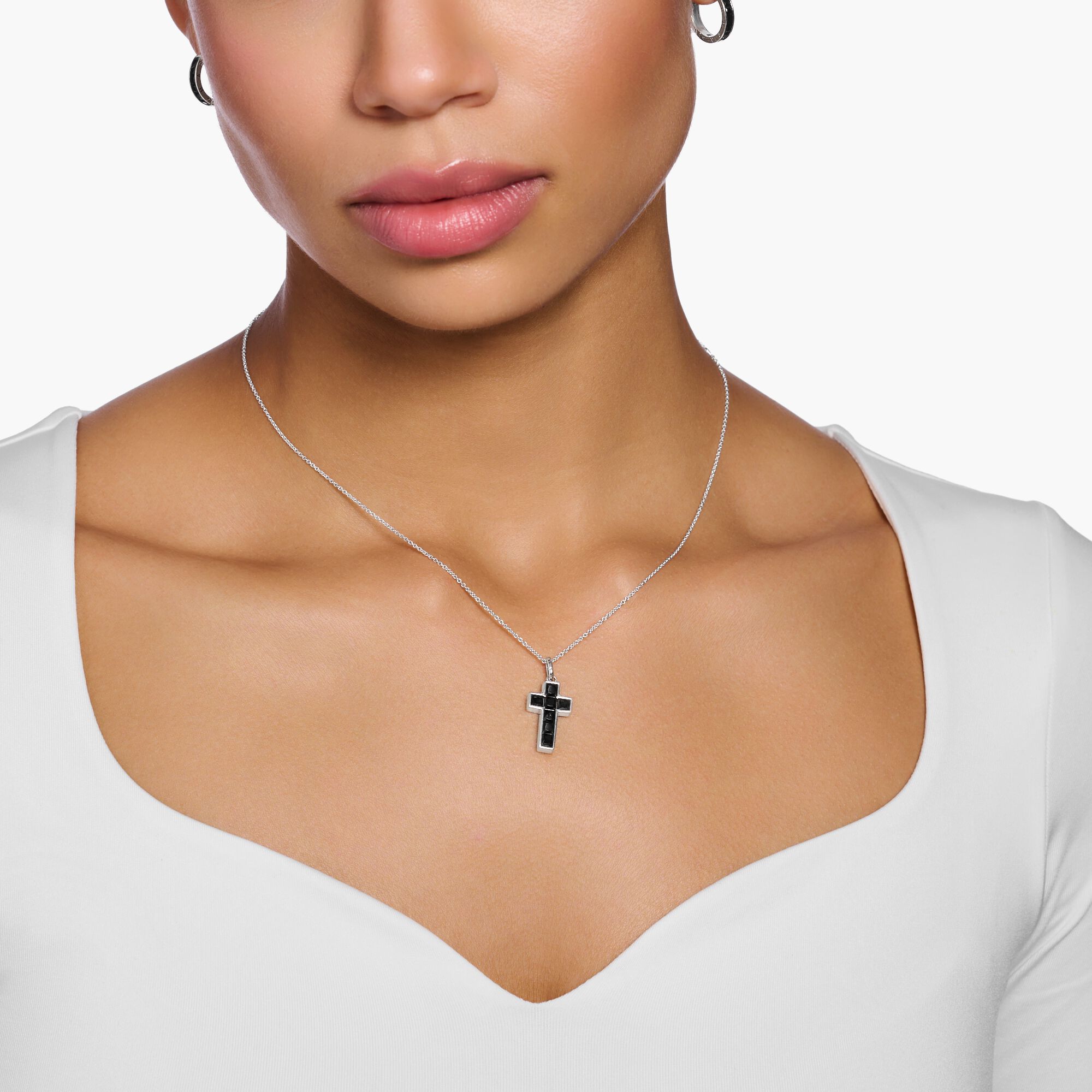 Necklace with cross pendant, black stones | THOMAS SABO