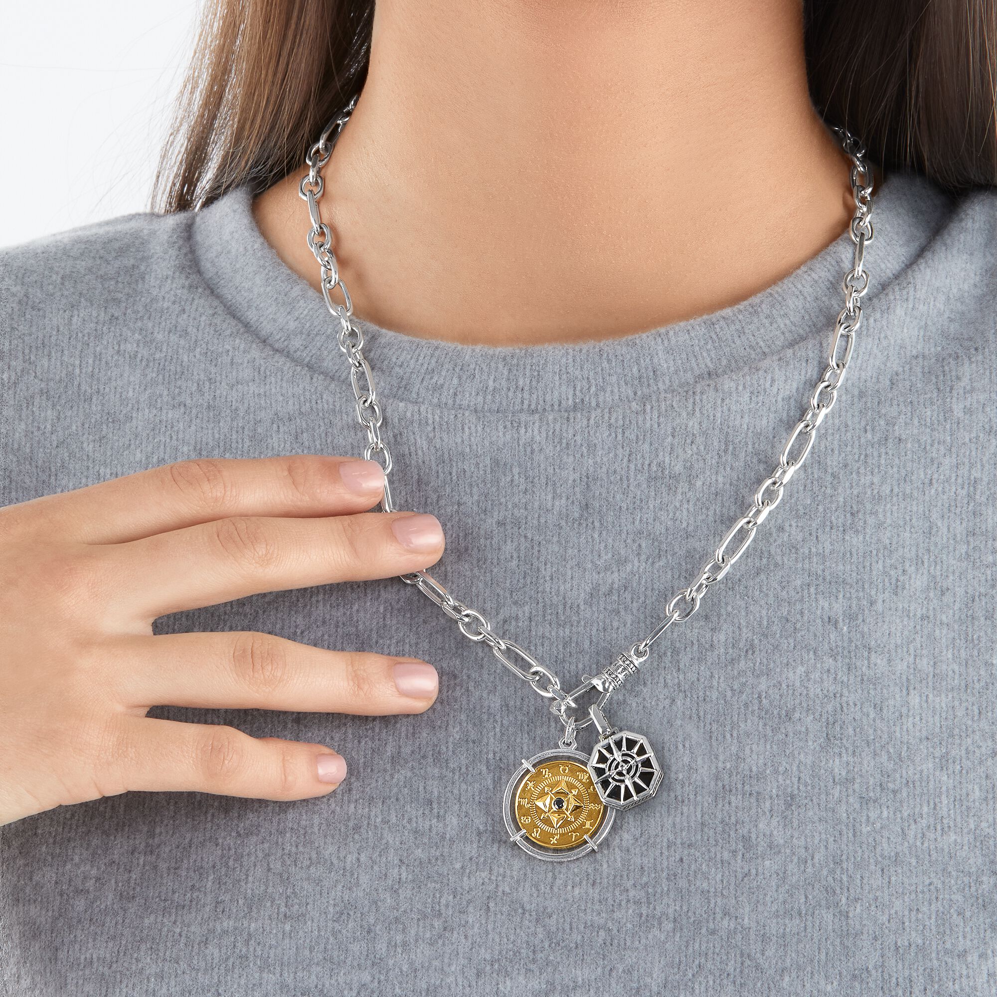 Compass pendant with real onyx THOMAS SABO